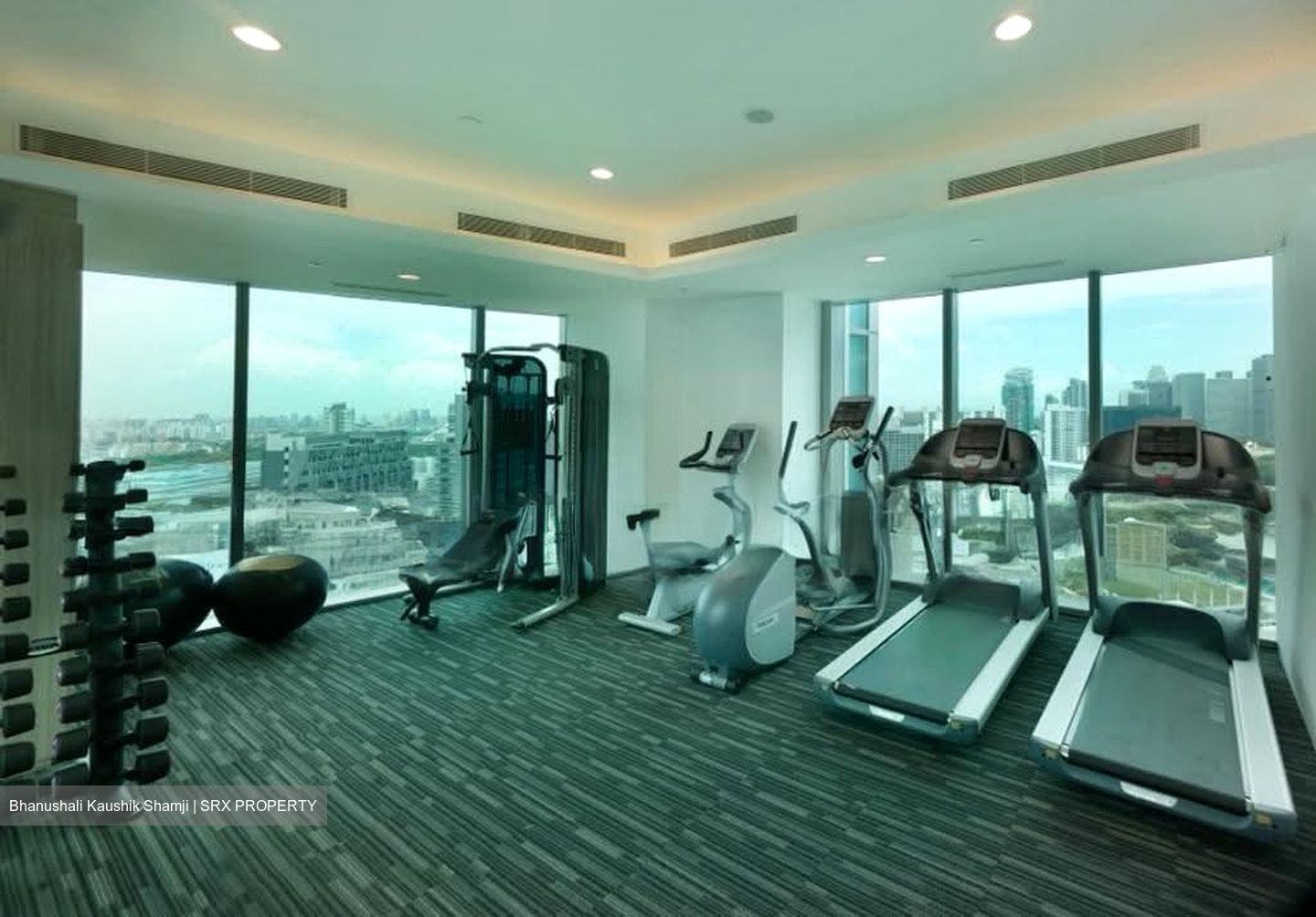 Arc 380 (D8), Office #608419011